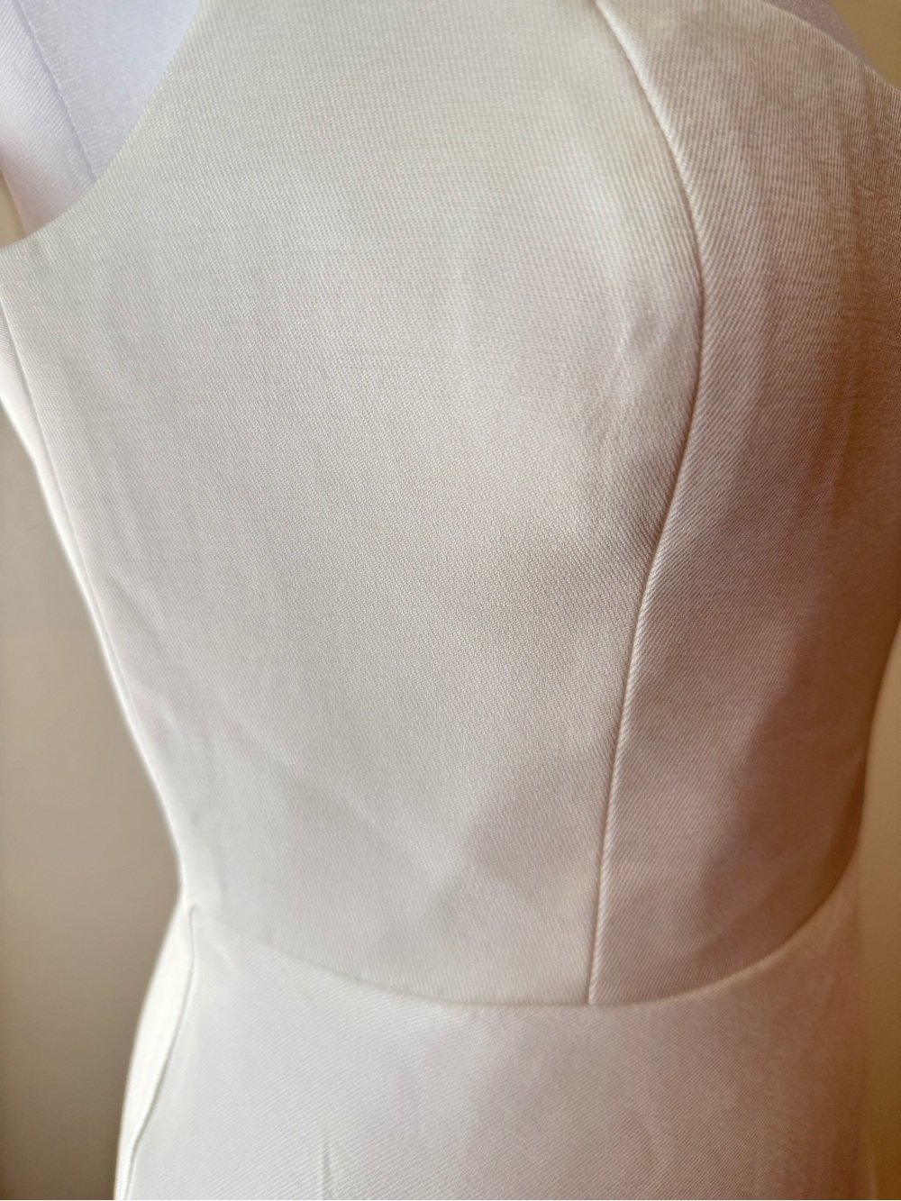 Jenny Yoo "Callista" Soft Mikado Wedding Dress in Ivory – Size 2 MIDI - Picture 5 of 8